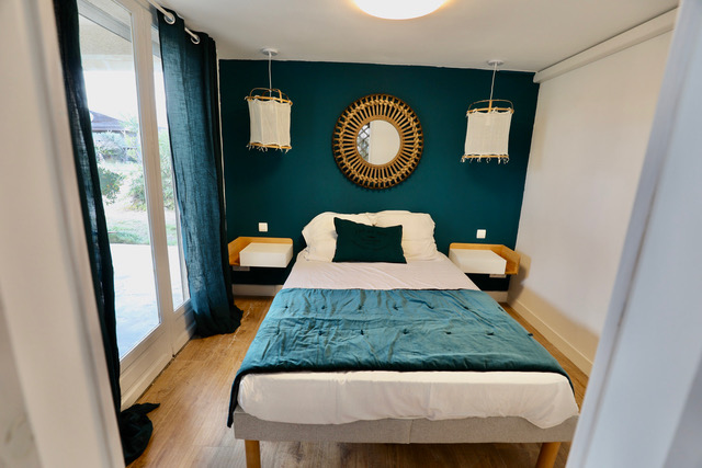 Chambre lit simple chalet alaric gruissan