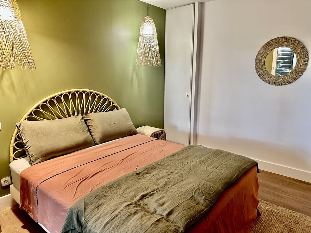 Chambre du T2 quai secret d'augustine à Narbonne