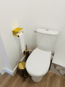 Toilettes de la location vacances à Narbonne près de la mer